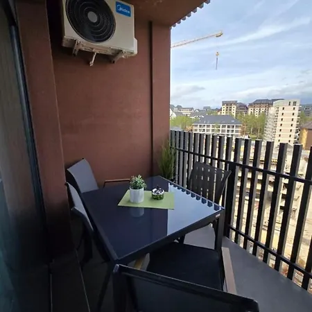 Balkan Square 兹拉蒂博尔