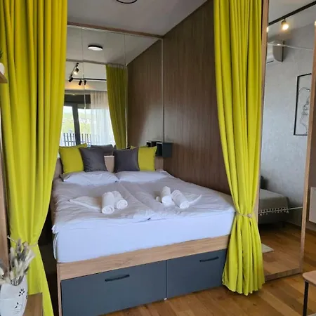 Balkan Square 아파트 즐라티보