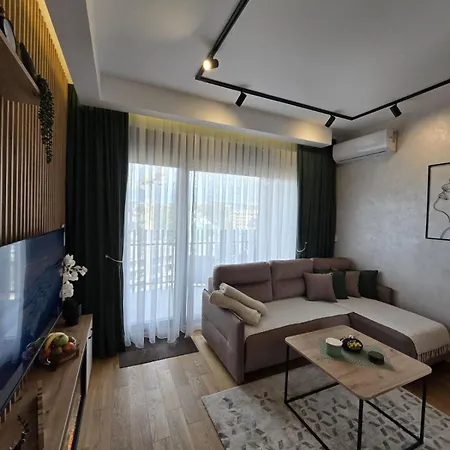 Balkan Square 아파트